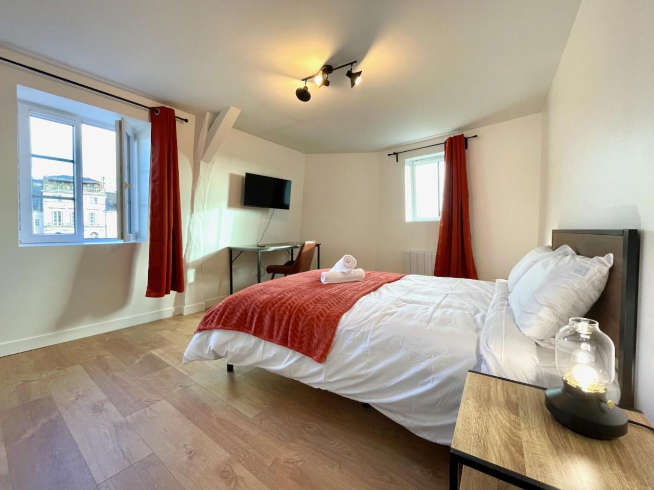 Appartement Legendes De La Piste - Sonights à Château-du-Loir Extérieur photo
