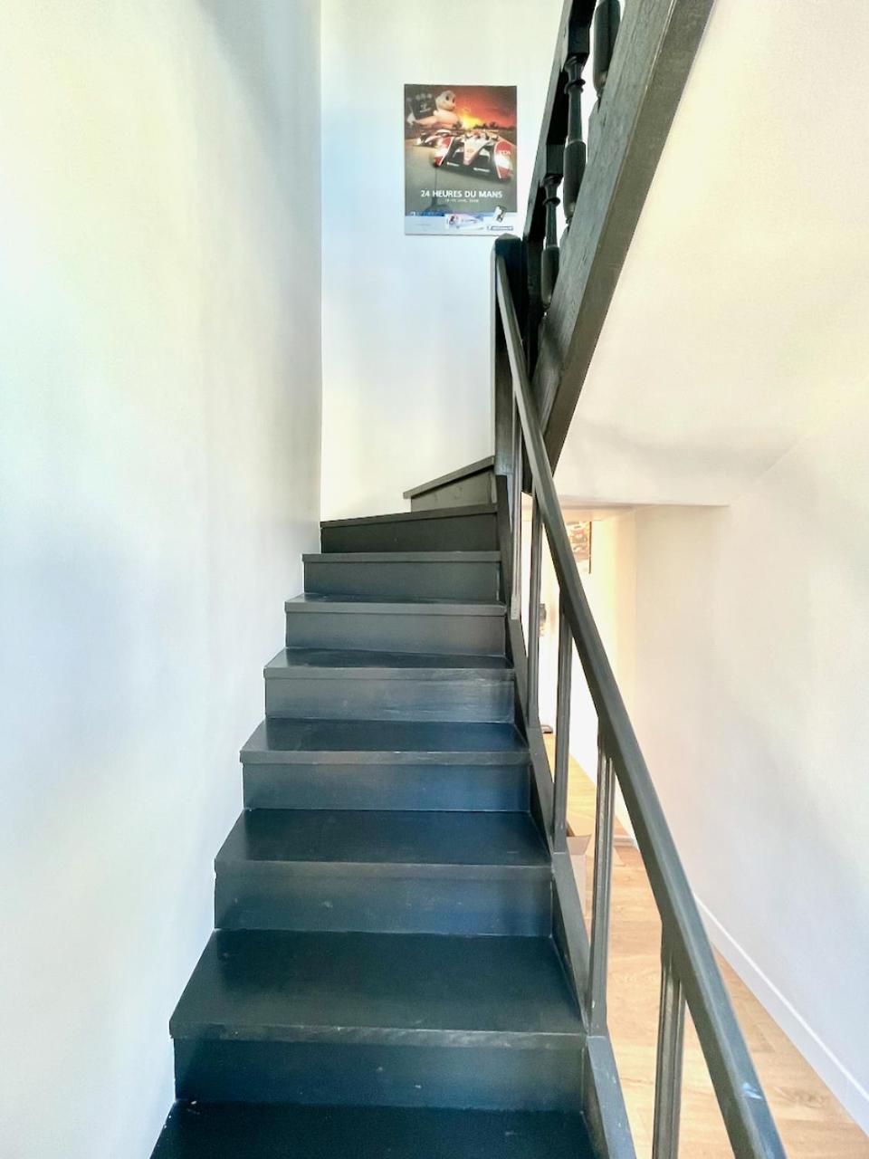 Appartement Legendes De La Piste - Sonights à Château-du-Loir Extérieur photo