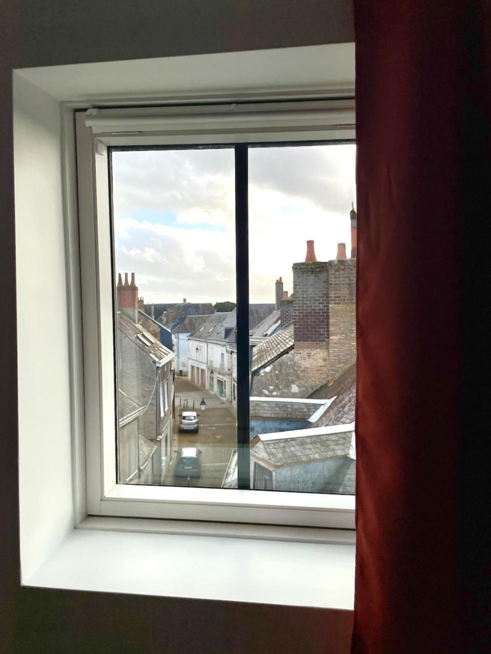 Appartement Legendes De La Piste - Sonights à Château-du-Loir Extérieur photo